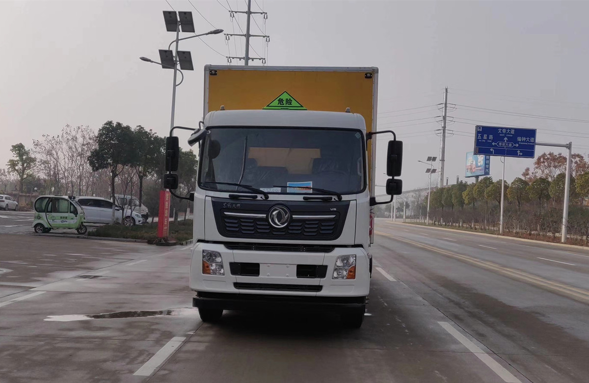 10噸東風天錦國六民爆車